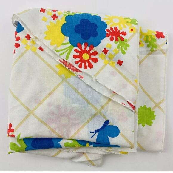 1960s Mod Retro Flower Power Table cloth Round Butterfly Blue Red Yellow 68" Che - Picture 9 of 14